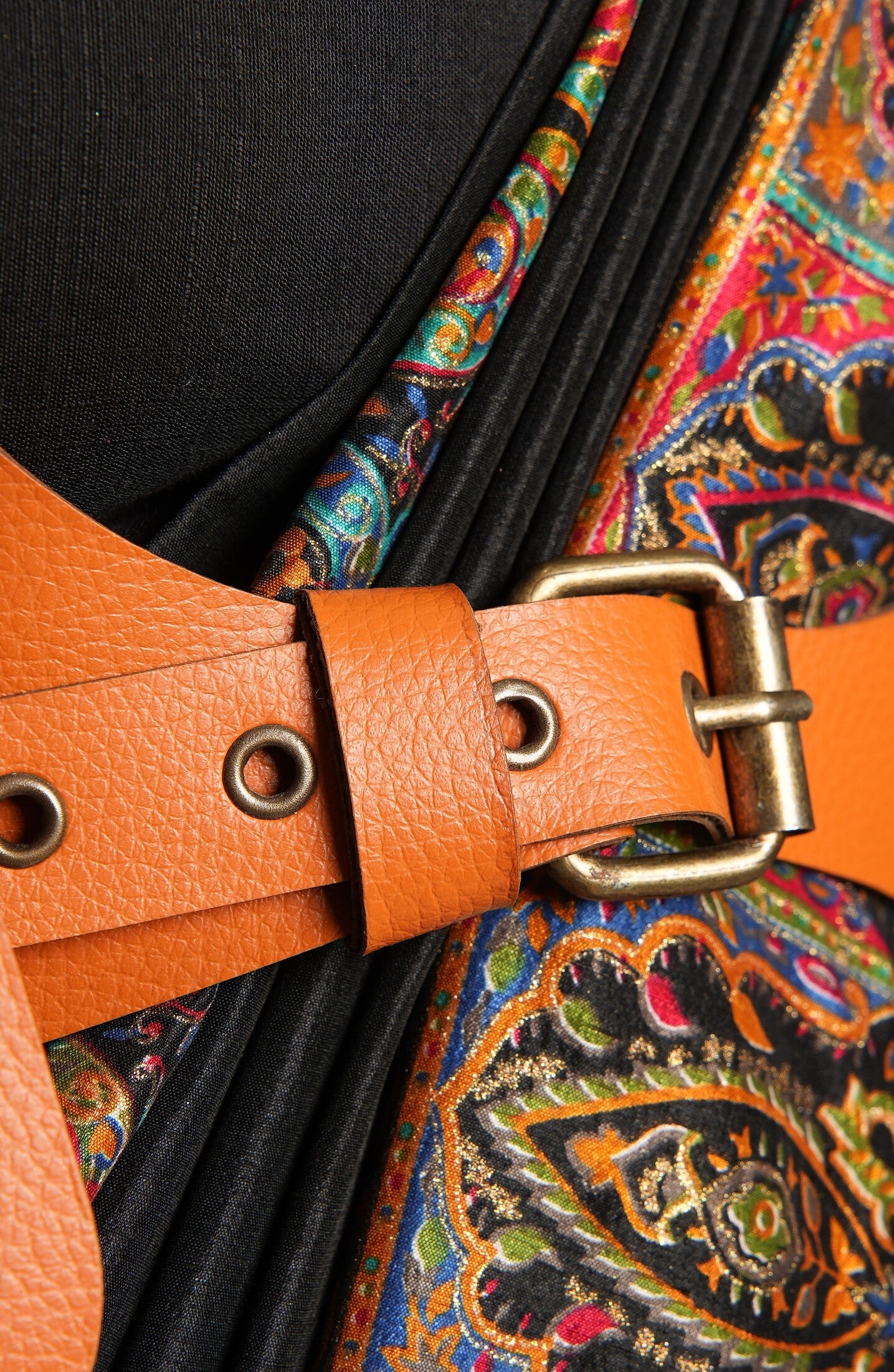 Minimalist Tan Harness